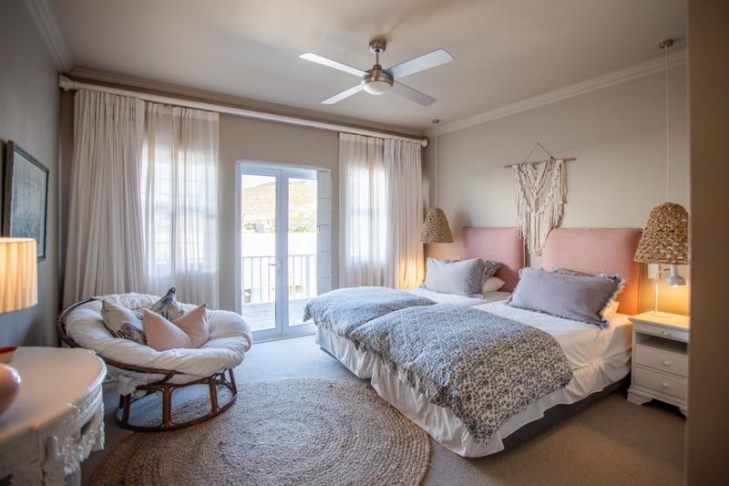 6 Bedroom Property for Sale in Seaside Longships Western Cape